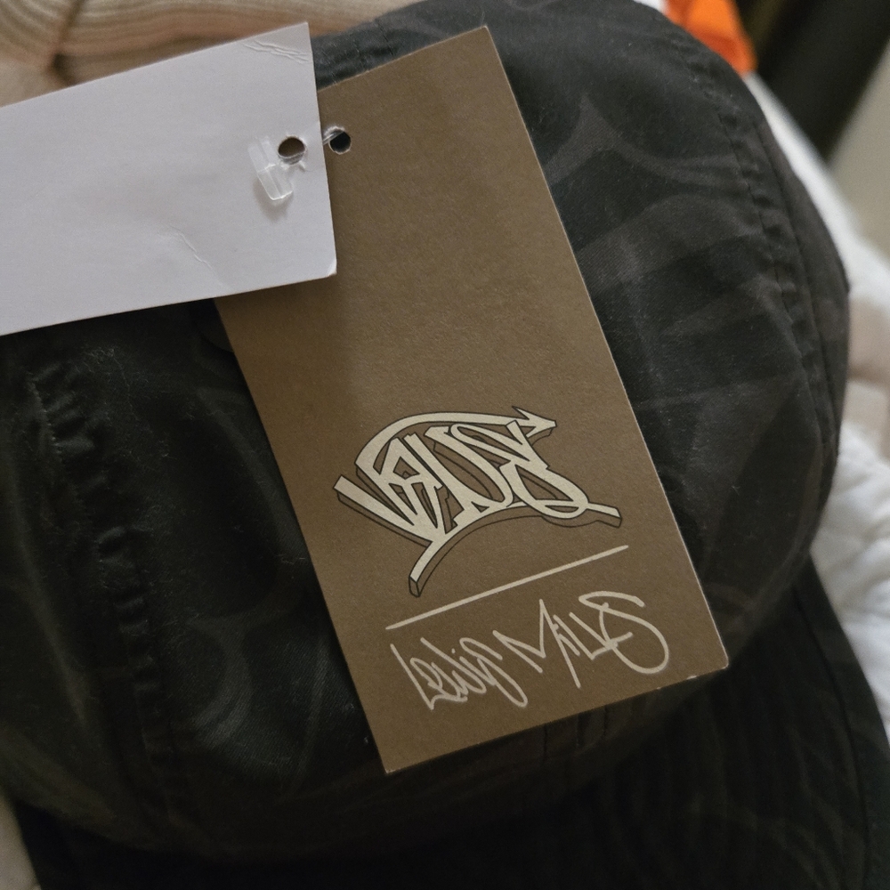 Vans Lewis Mills Black Camo Stretch Camper Hat 122025 - Picture 5 of 7